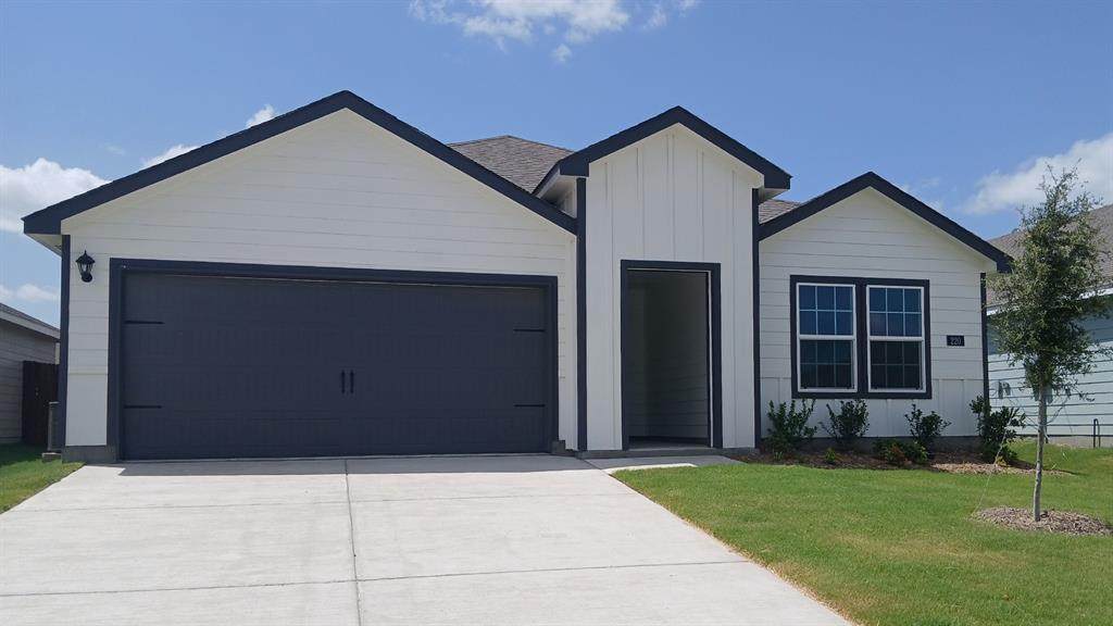 220 Whispering Pine Drive - Photo 1
