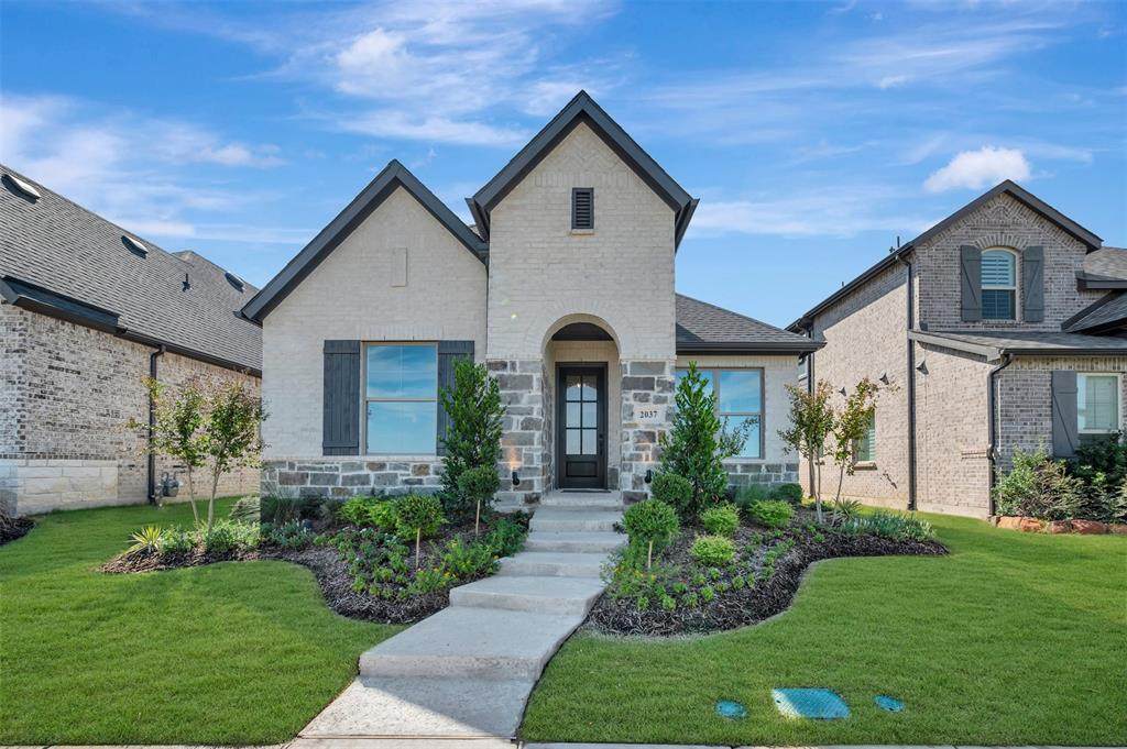 2037 Mack Avenue - Photo 1