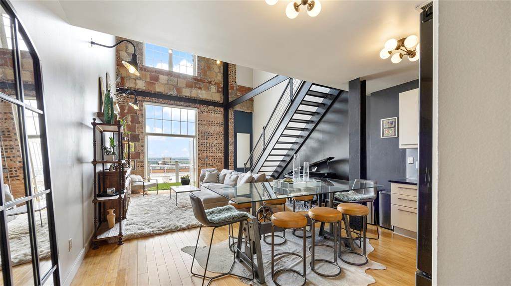 1122 Jackson Street - Photo 1