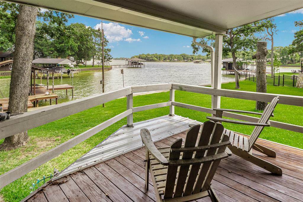 1725 Oak Shore Drive - Photo 1