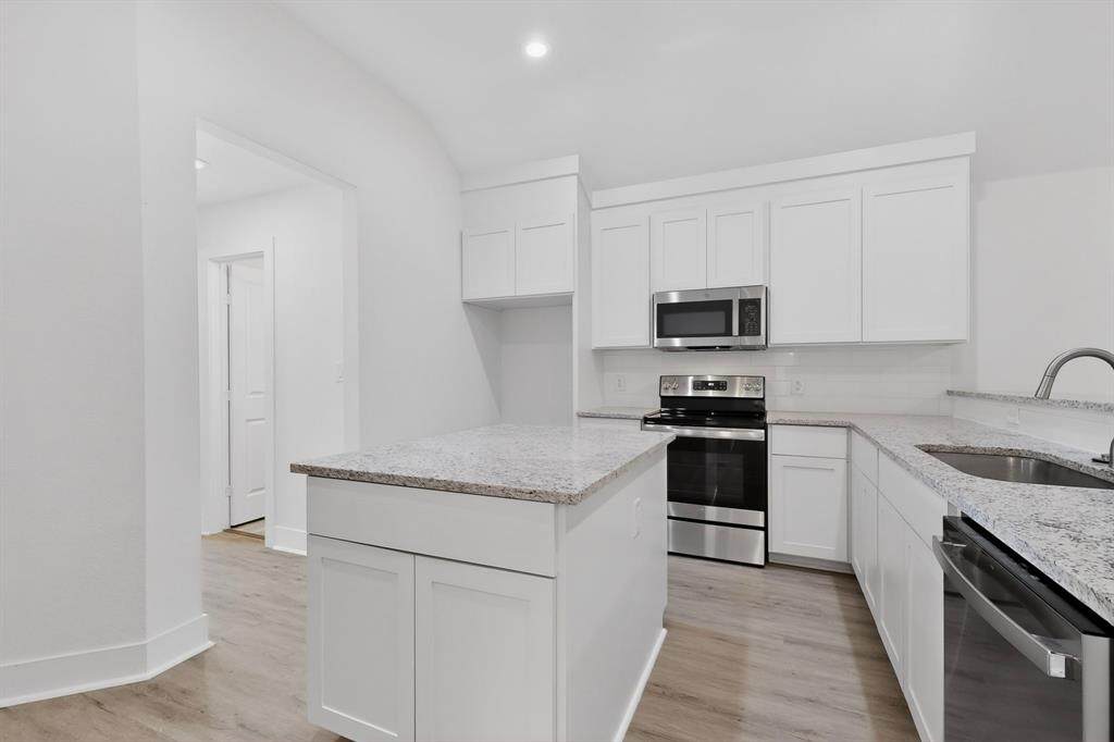 1615 Jones Street - Photo 1