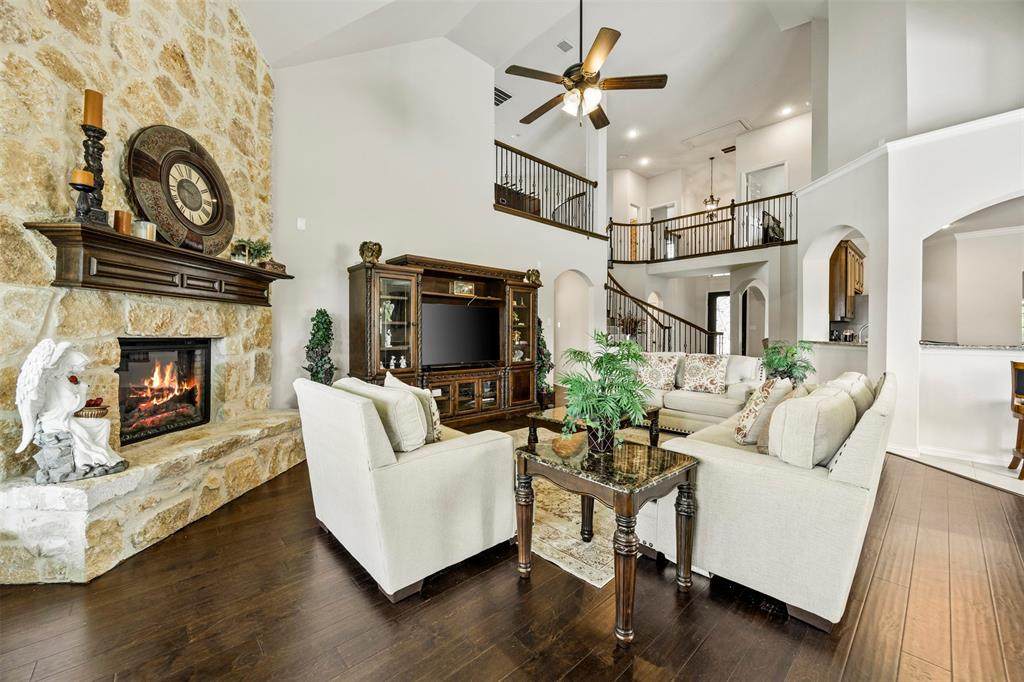 1515 Spring Hill Drive - Photo 1