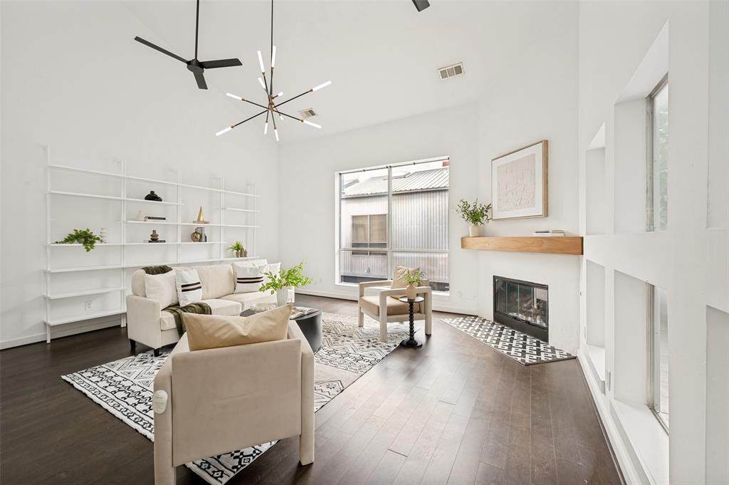 3828 San Jacinto Street - Photo 1
