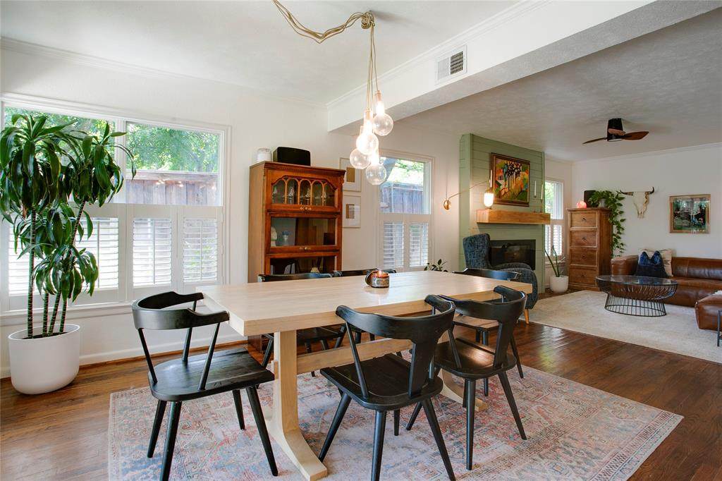 2627 10th Street - Photo 1