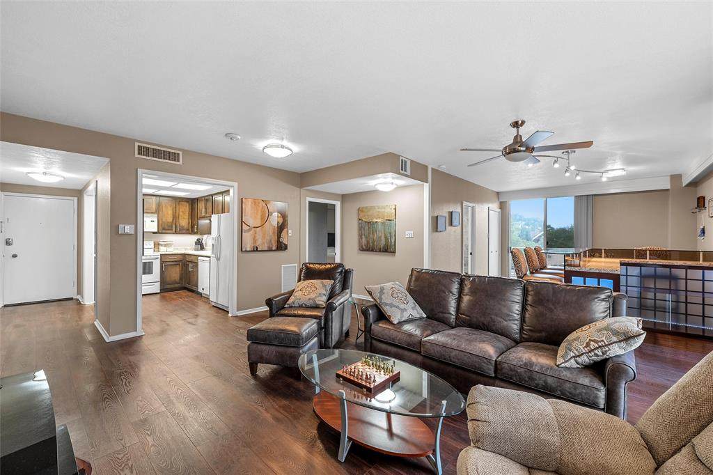 4924 Cobbs Drive - Photo 1
