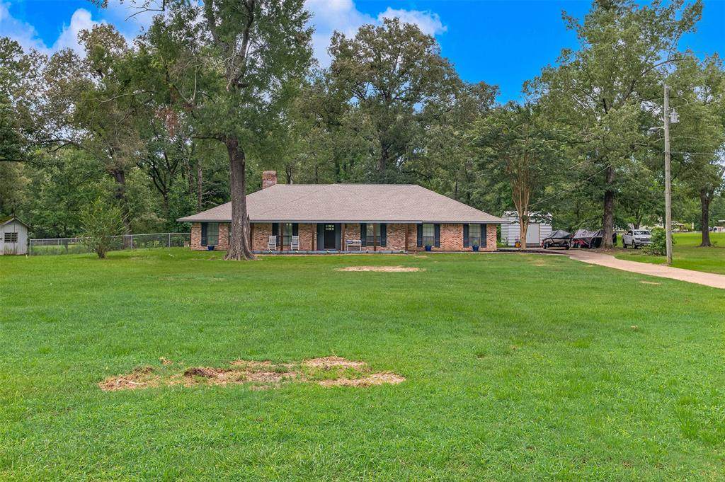 7433 Whispering Pines Drive - Photo 1