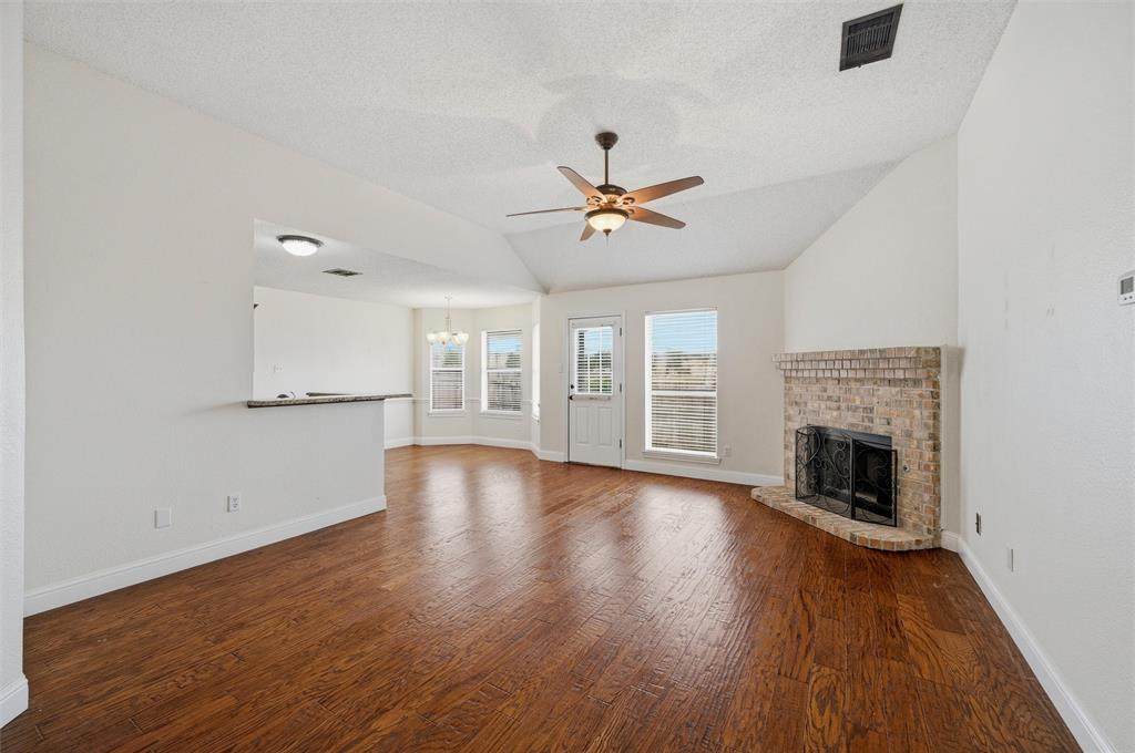 926 Meadow Circle - Photo 1