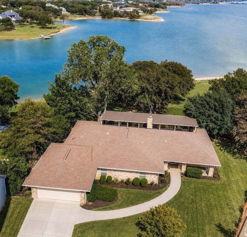 465 Peninsula Drive - Photo 1