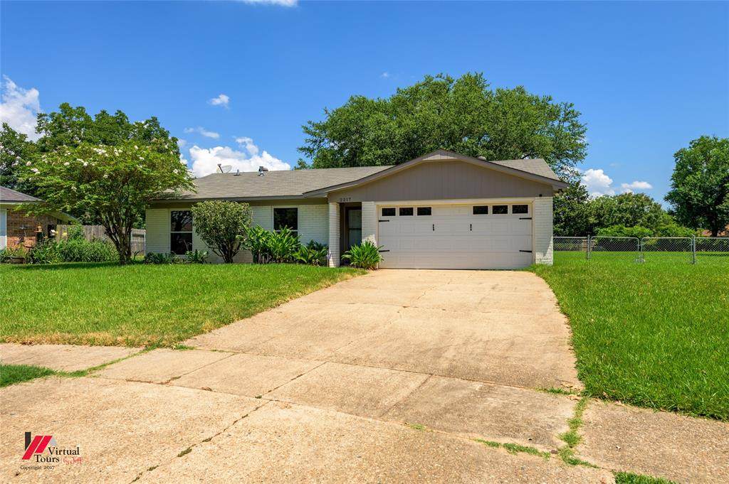 2217 General York - Photo 1