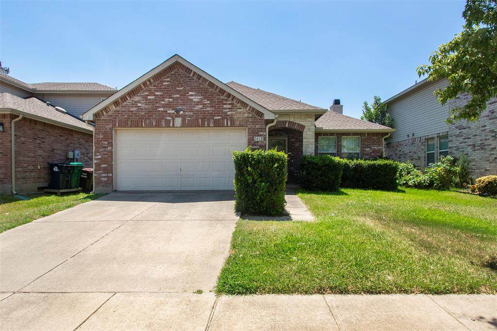2812 Paddock Way - Photo 1