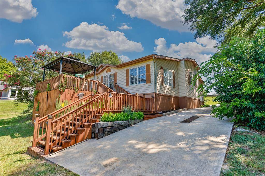 41 Thompson Road - Photo 1