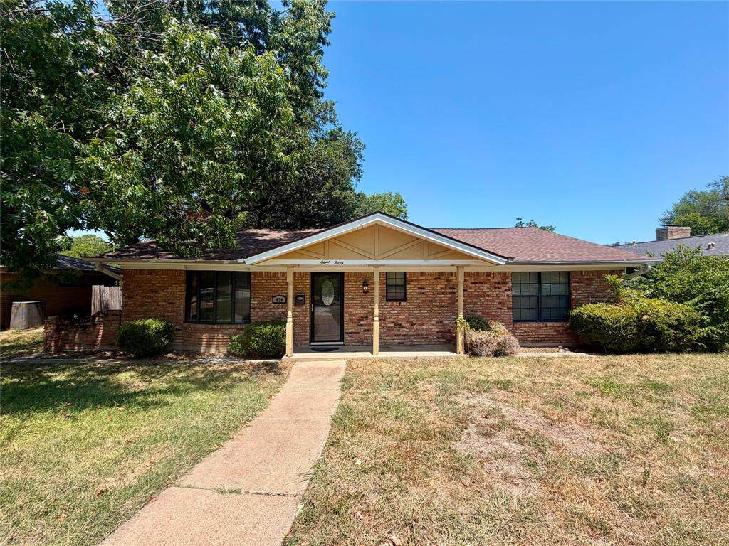 830 Windsor Place - Photo 1