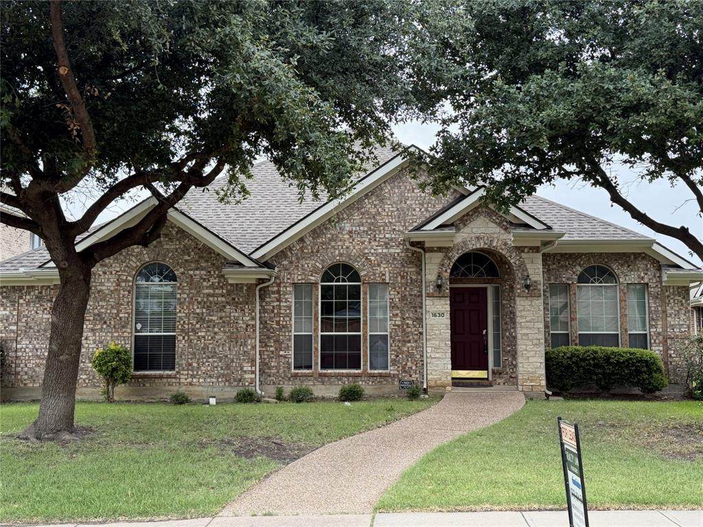 1630 Lagonda Lane - Photo 1
