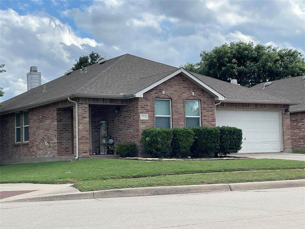 9565 Stanhope Drive - Photo 1