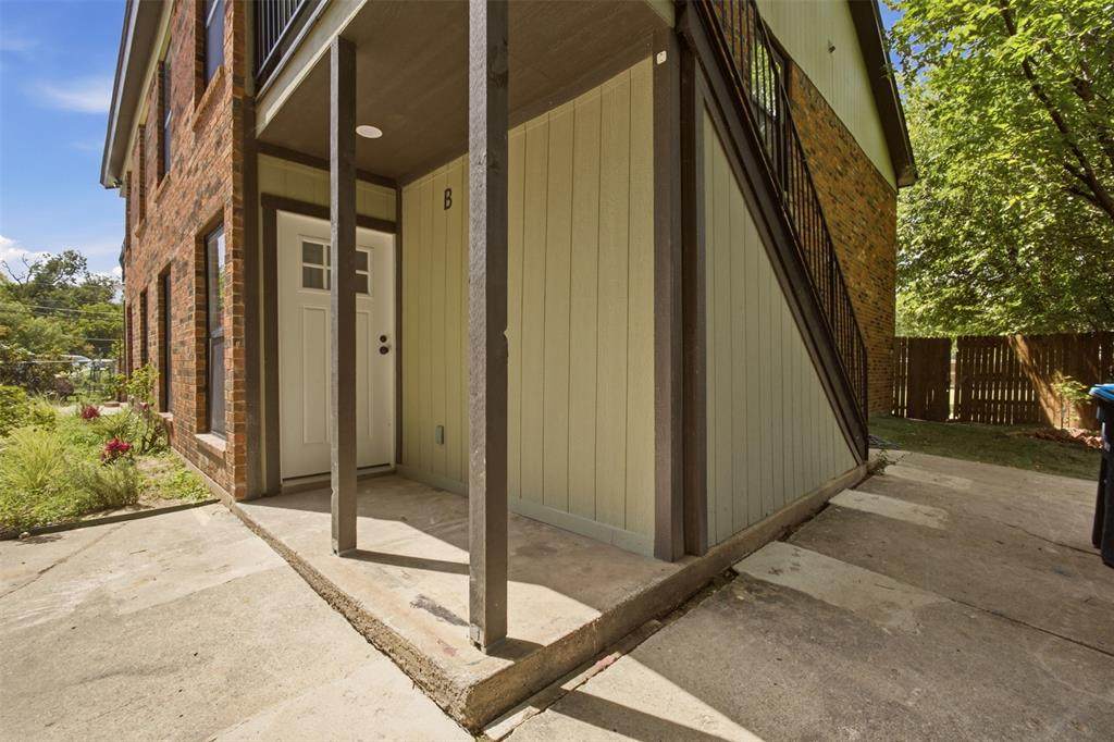 908 Isbell Road - Photo 1