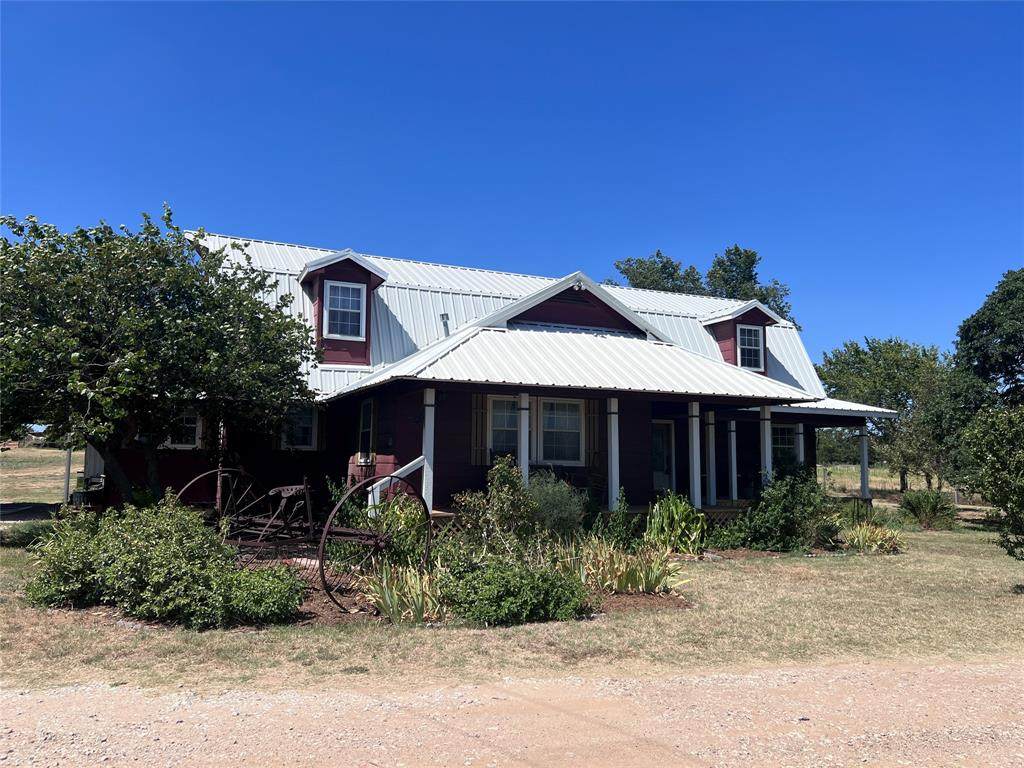 706 County Road 4599 - Photo 1