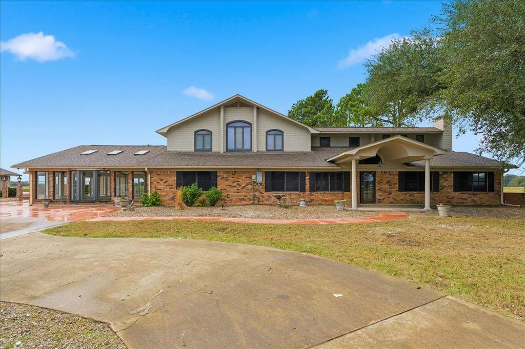10736 E Highway 154 - Photo 1