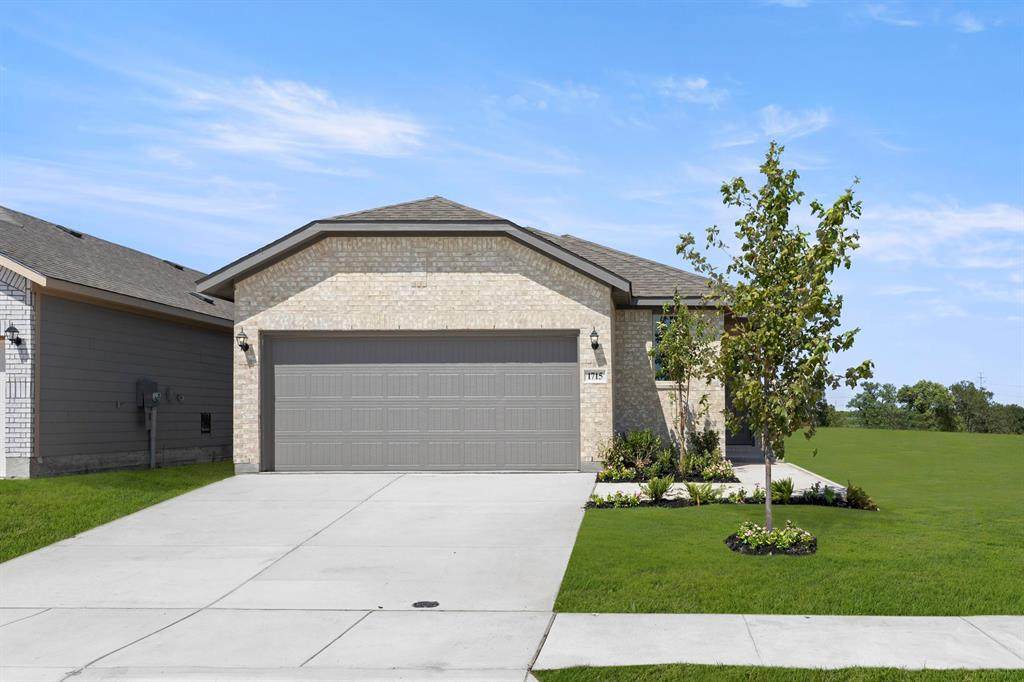 1715 Riverside Trail - Photo 1
