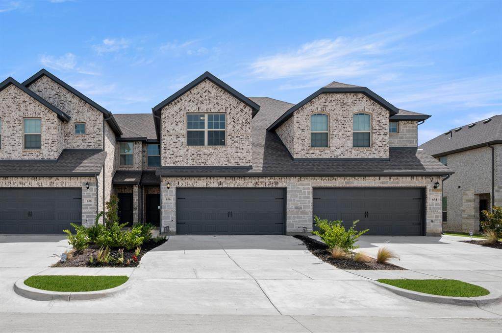 656 Sandiford Court - Photo 1