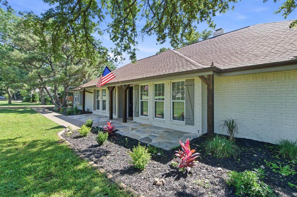 835 Cross Timbers Drive - Photo 1