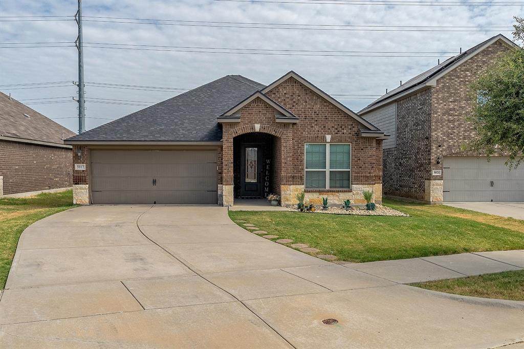 5017 Beaver Creek Avenue - Photo 1