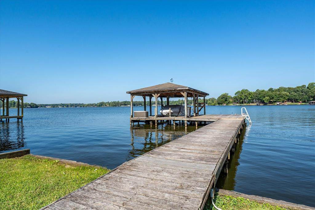 727 Callender Lake Drive - Photo 1
