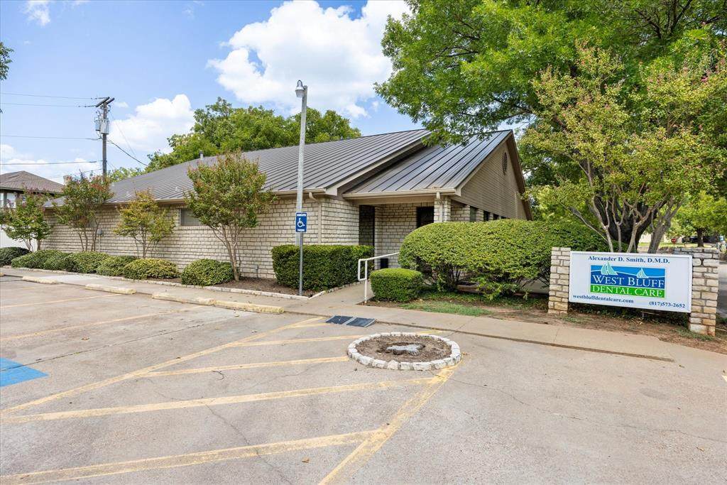 310 Bluff Street - Photo 1