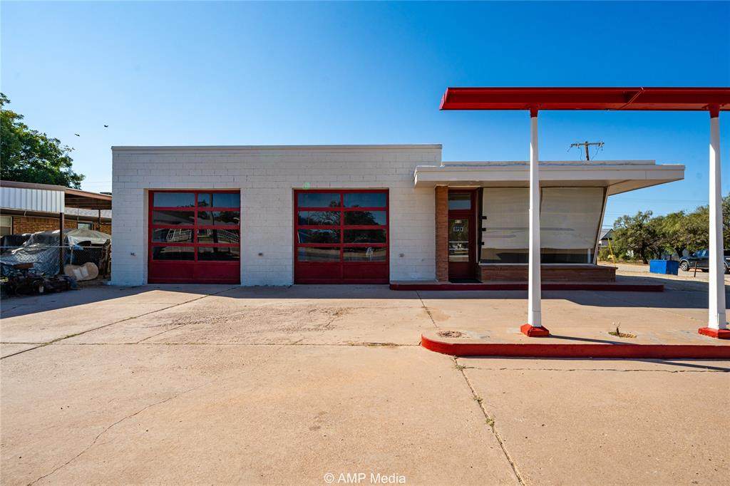 413 Swenson Street - Photo 1