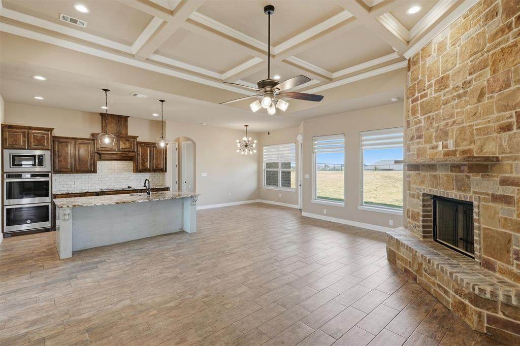 8600 County Road 1229 - Photo 1
