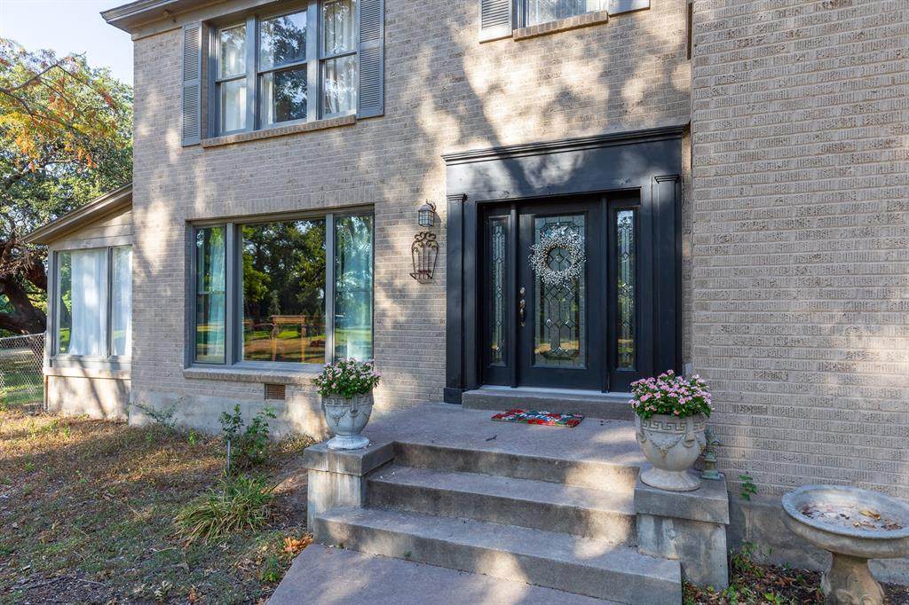 1102 Oldham Lane - Photo 1