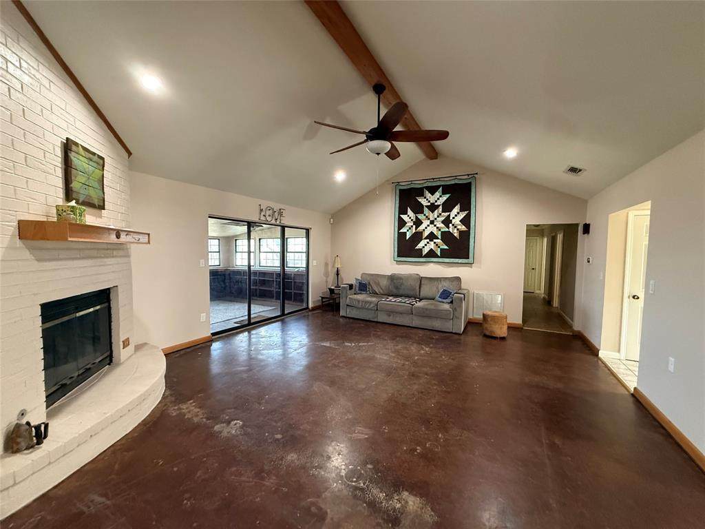517 Locust Street - Photo 1