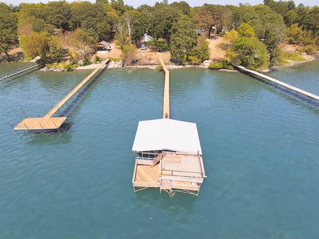 10042 Private Road 3815 - Photo 1