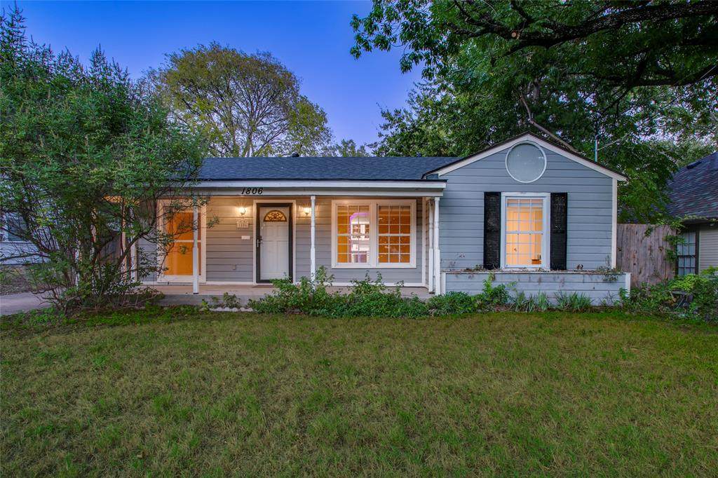1806 Lakeland Drive - Photo 1