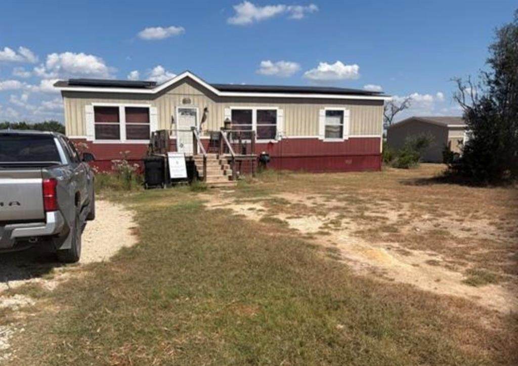 351 Private Road 1505 - Photo 1