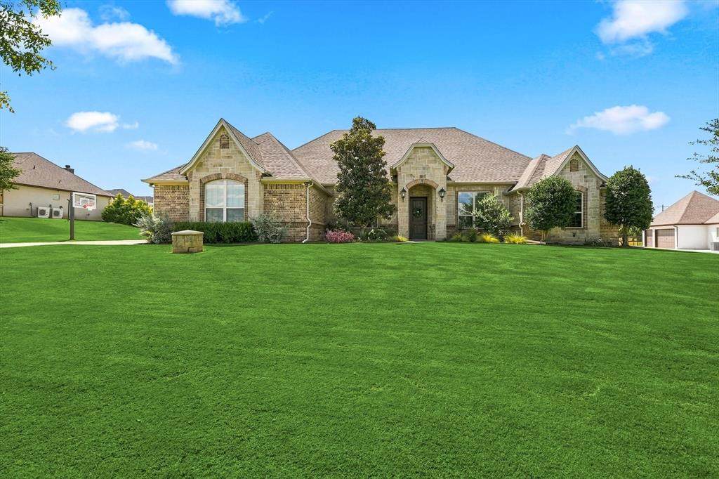 196 Bearclaw Circle - Photo 1