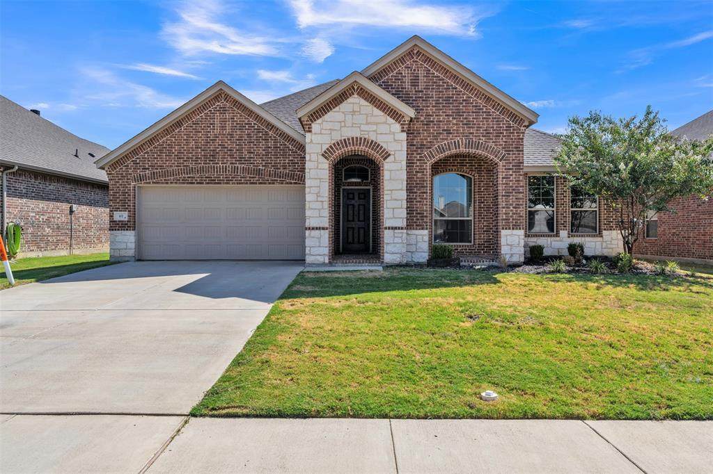 112 Constitution Drive - Photo 1