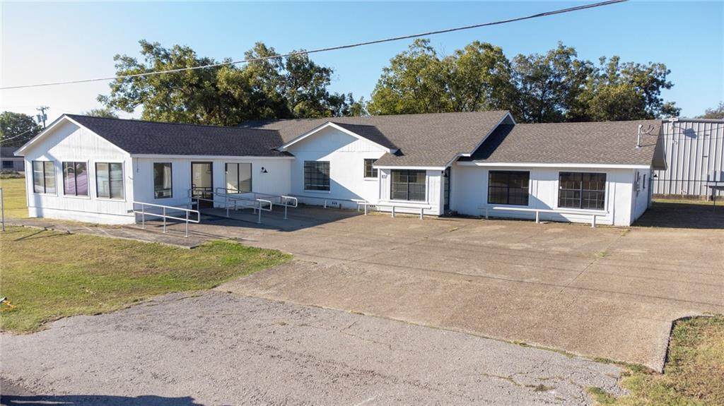 837 State Hwy 171 - Photo 1