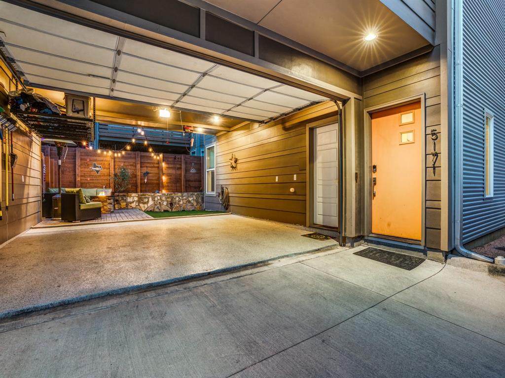 5171 Evan Drive - Photo 1
