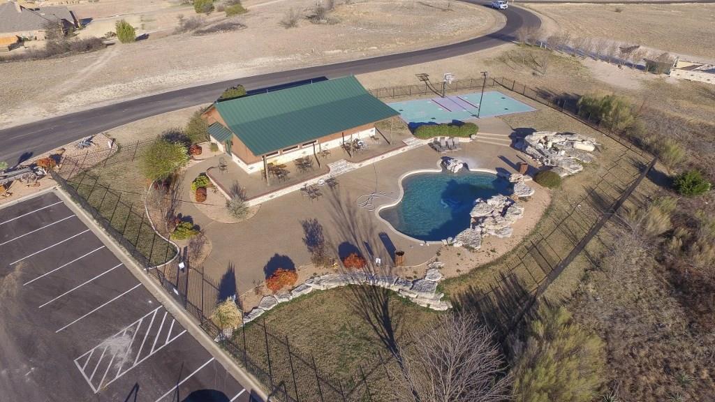 123 Club House Drive - Photo 1