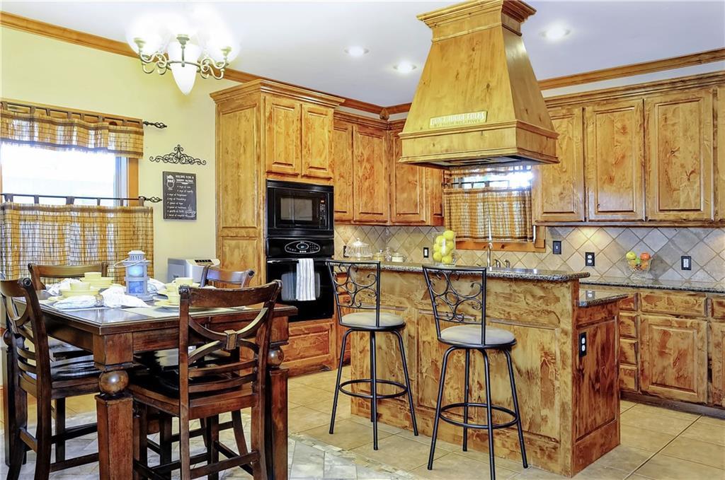 268 Beachview Circle - Photo 1
