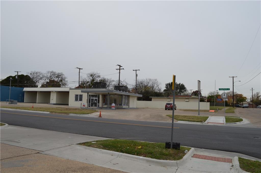2003 Edgefield Avenue - Photo 1