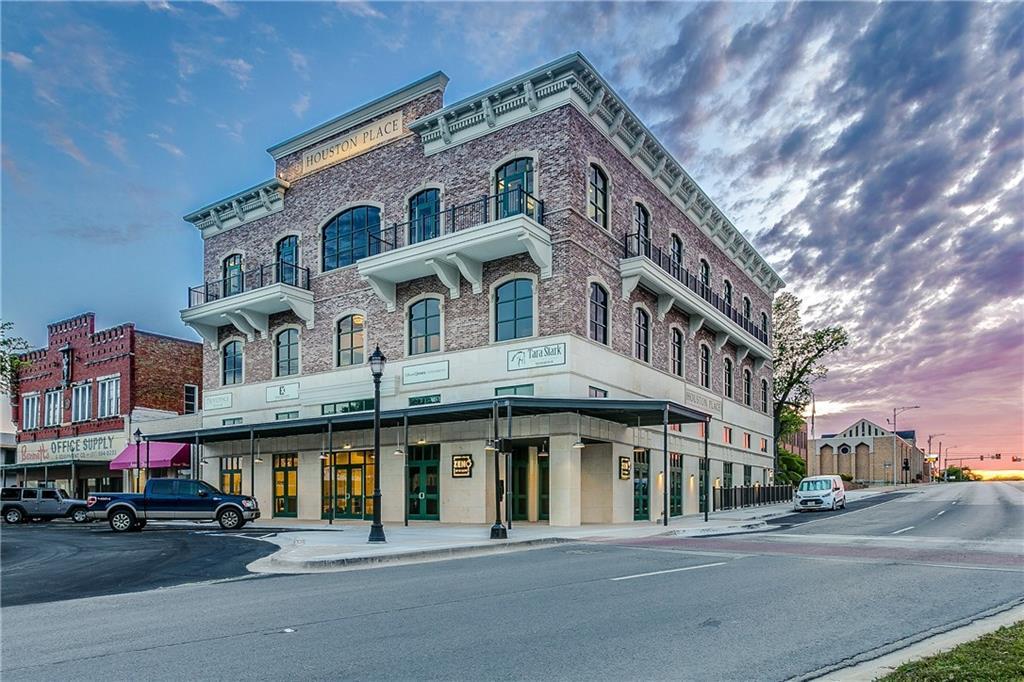 102 Houston Avenue - Photo 1