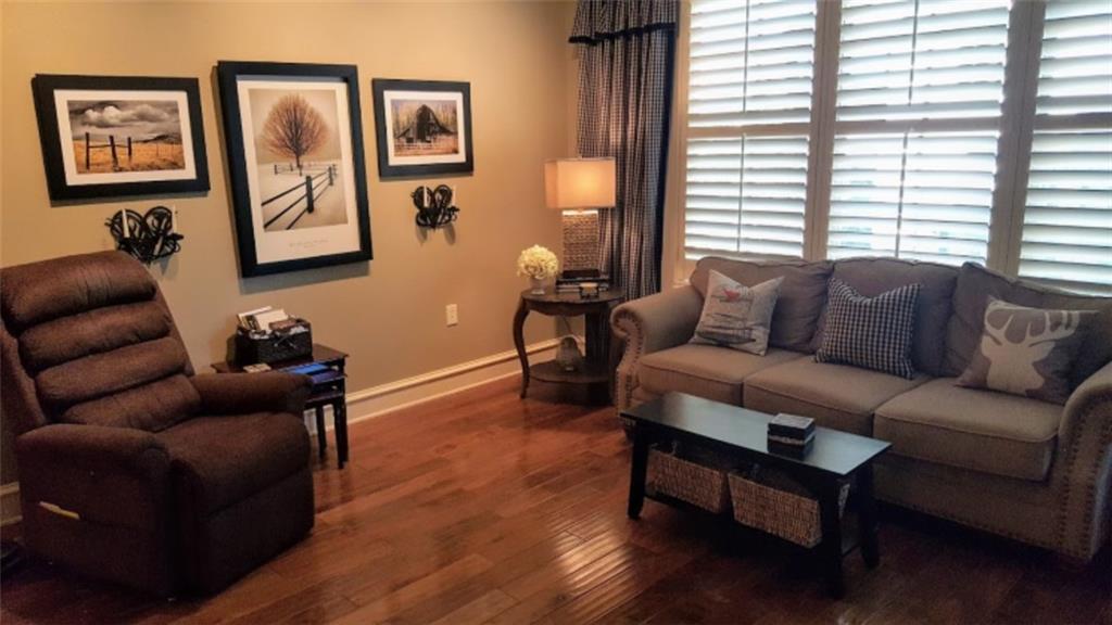 301 Watermere Drive - Photo 1