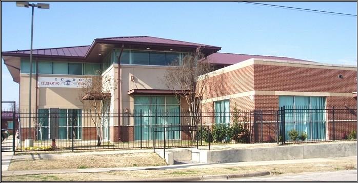 4907 Spring Avenue - Photo 1