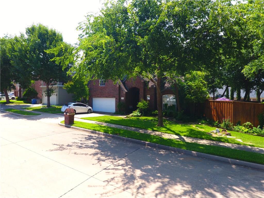 1629 Roma Lane - Photo 1