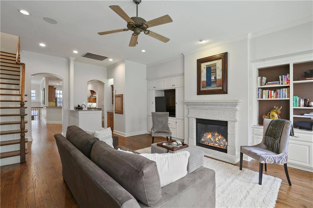 4045 Throckmorton Street - Photo 1