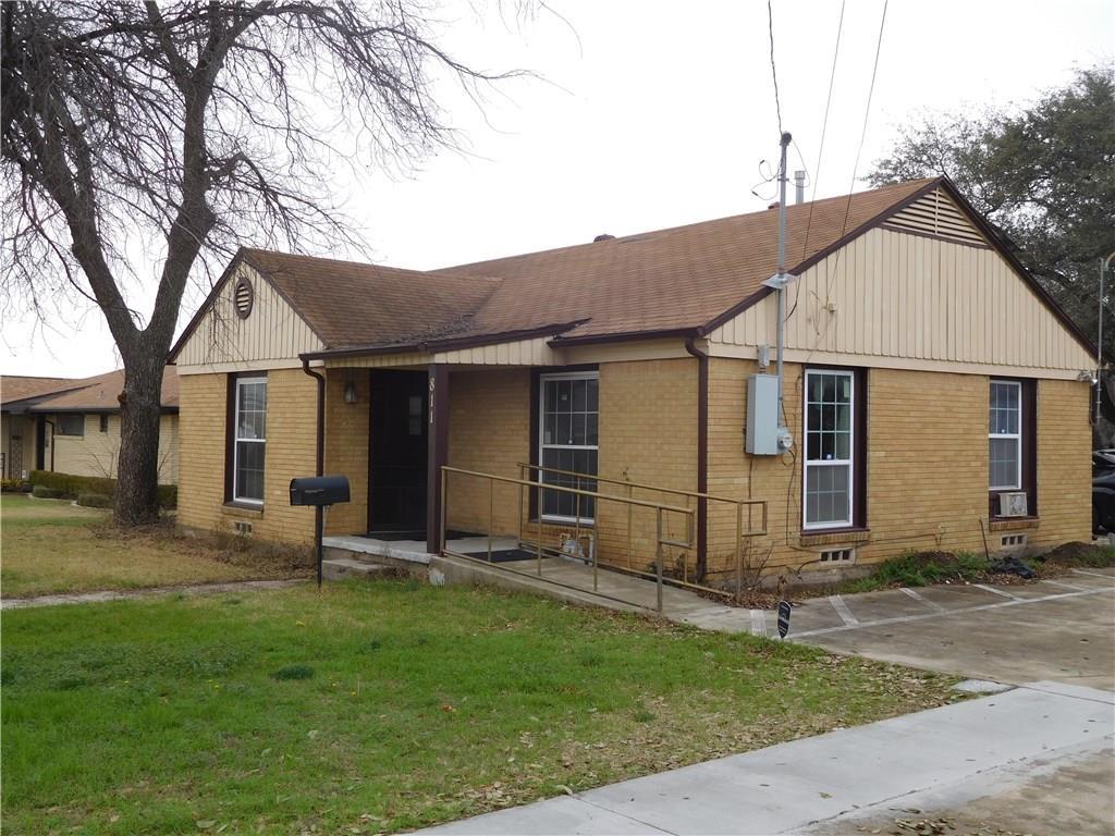 811 18th Street - Photo 1