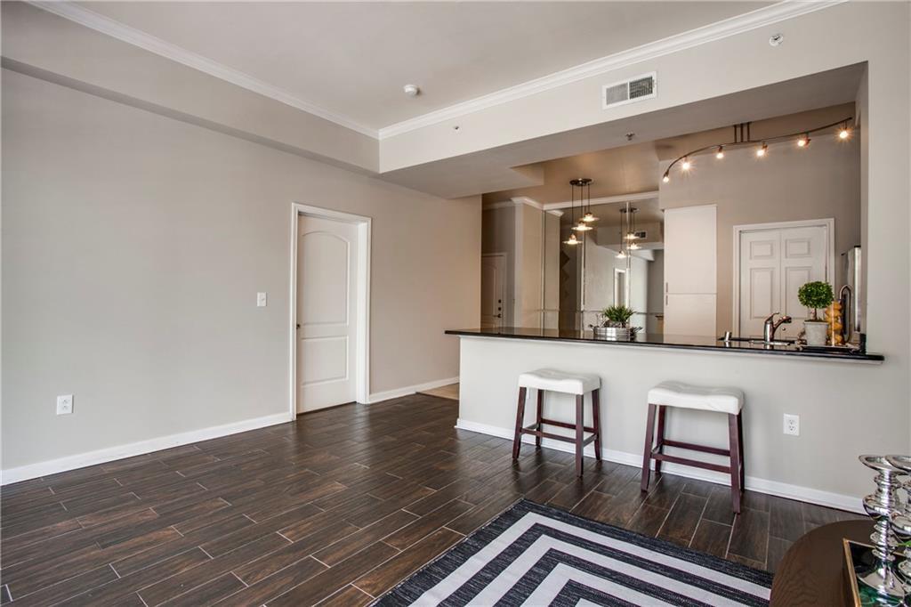 3225 Turtle Creek Boulevard - Photo 1
