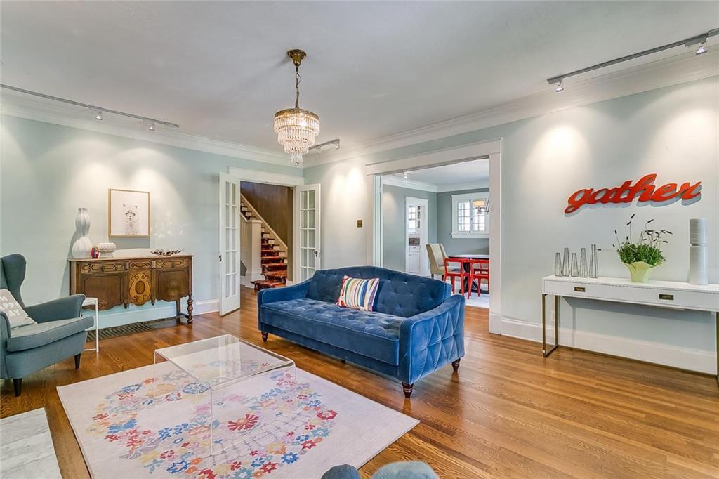 2301 Irwin Street - Photo 1