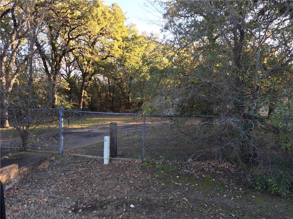 6690 Levy County Line Road - Photo 1